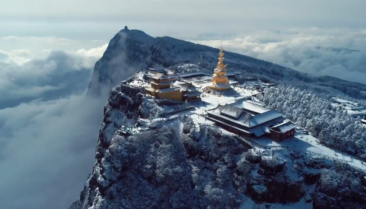The Snow Mountain Wonderland in the South, where all the beauty of a snowy day is hidden