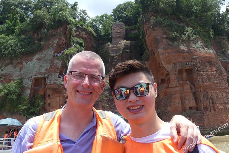 How to Get to Leshan City and Leshan Giant Buddha 2025