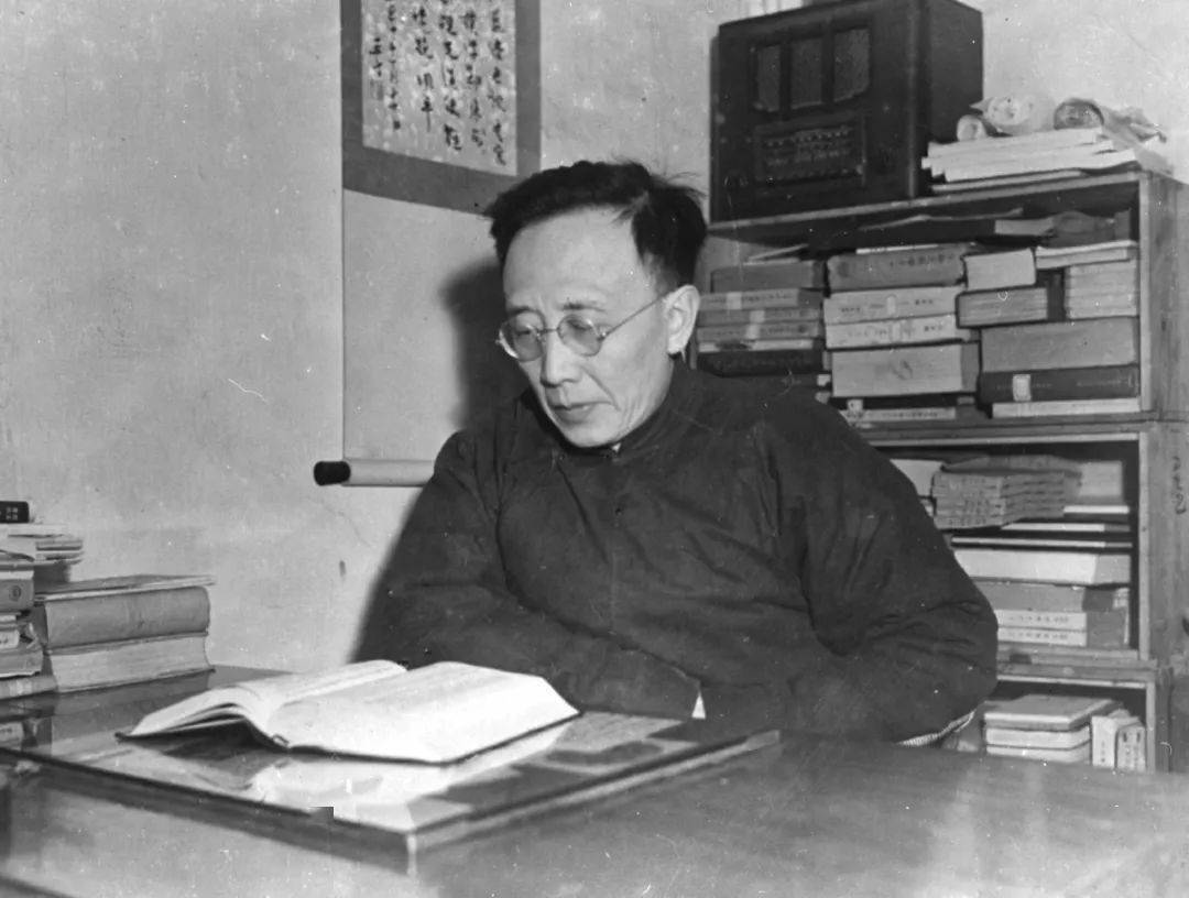 Guo Moruo: Destruction and Creation
