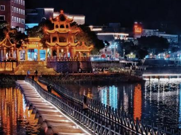 The "Little West Lake" Floating Bridge is Back!