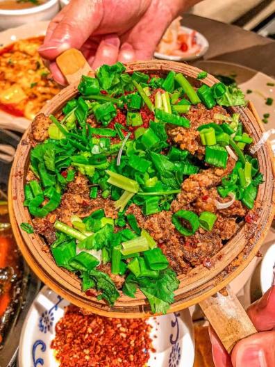 Savor in Leshan: Steamed Pork with Rice Flour – The Ultimate Versatile Delicacy(图1) 图片3.jpg