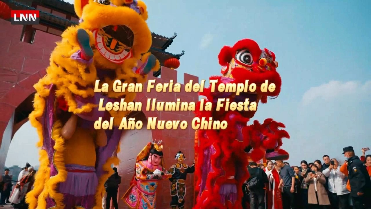 La Gran Feria del Templo de Leshan Ilumina la Fiesta del Ao Nuevo Chino