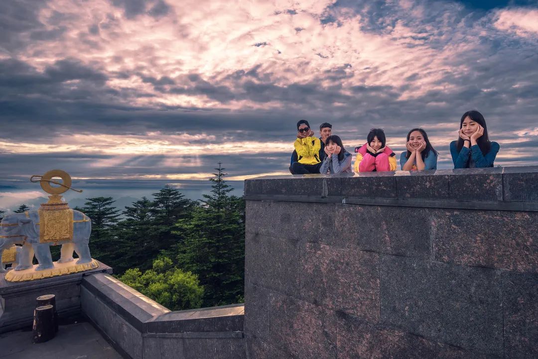 Three days and two nights, please collect the super-complete travel guide of Mount Emei!(图1) Three days and two nights, please collect the super-complete travel guide of Mount Emei!(图1)