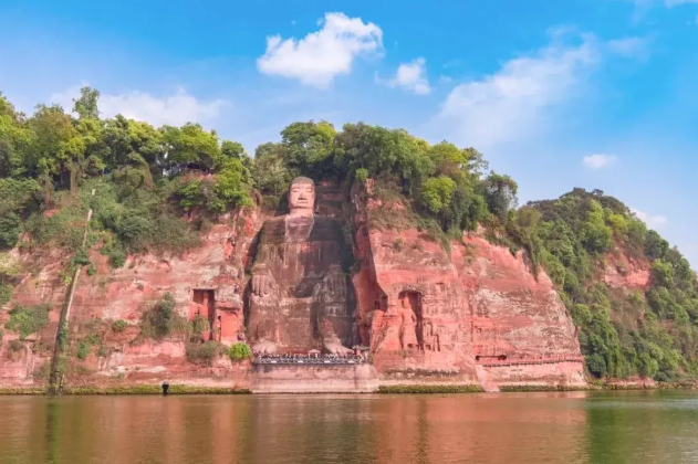 What is the color of early autumn in Leshan?(图7)
