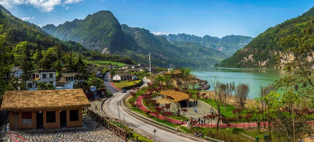 These places in Leshan are suitable for visiting all year round, so beautiful.(图9) These places in Leshan are suitable for visiting all year round, so beautiful.(图9)