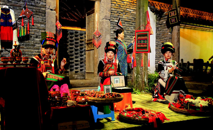 These places in Leshan are suitable for visiting all year round, so beautiful.(图11) These places in Leshan are suitable for visiting all year round, so beautiful.(图11)