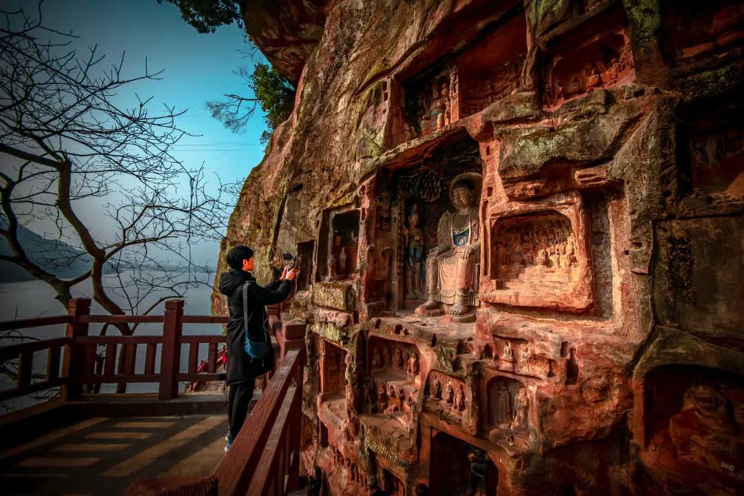 Dongfengyan Qianfoyan Scenic Area is open for free night tours(图2) Dongfengyan Qianfoyan Scenic Area is open for free night tours(图2)