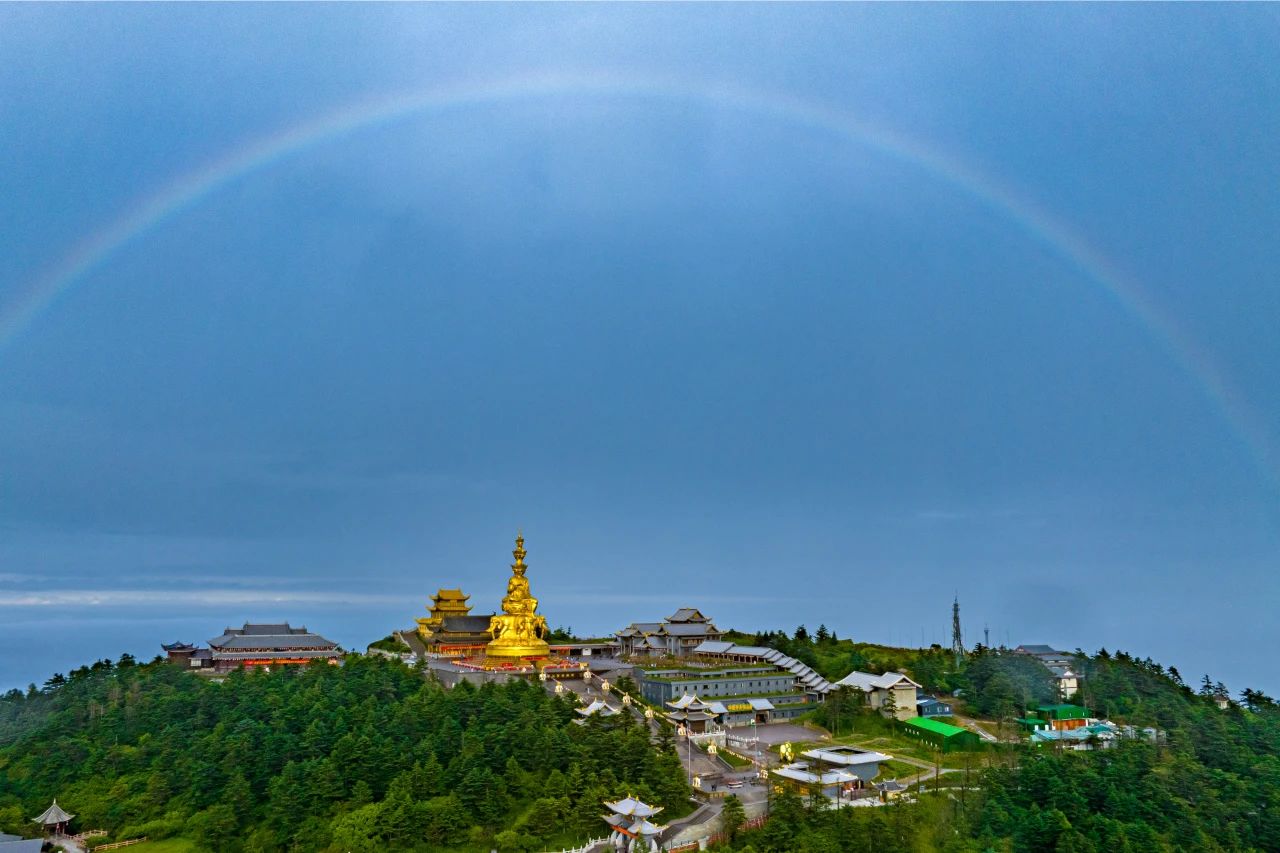Be unexpected ! Mount Emei is still so beautiful in the rainy season.(图3)