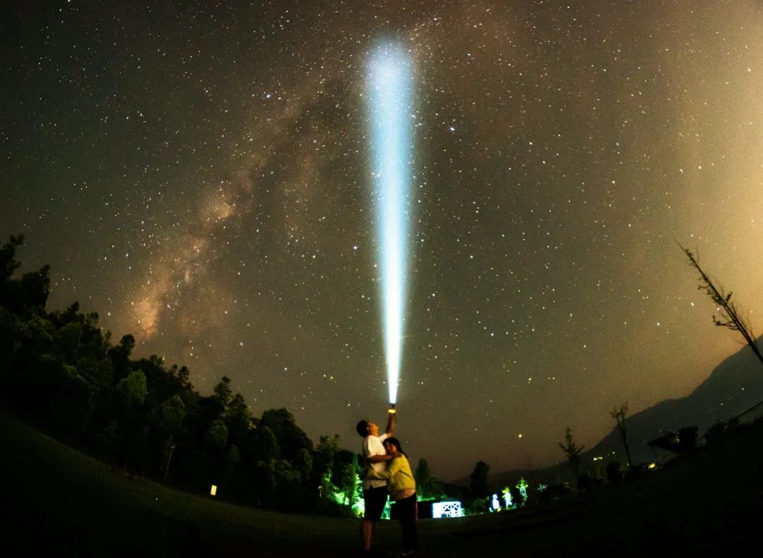 Lying on top of the mountain watching the stars, these 8 places in Leshan are really beautiful!(图7)